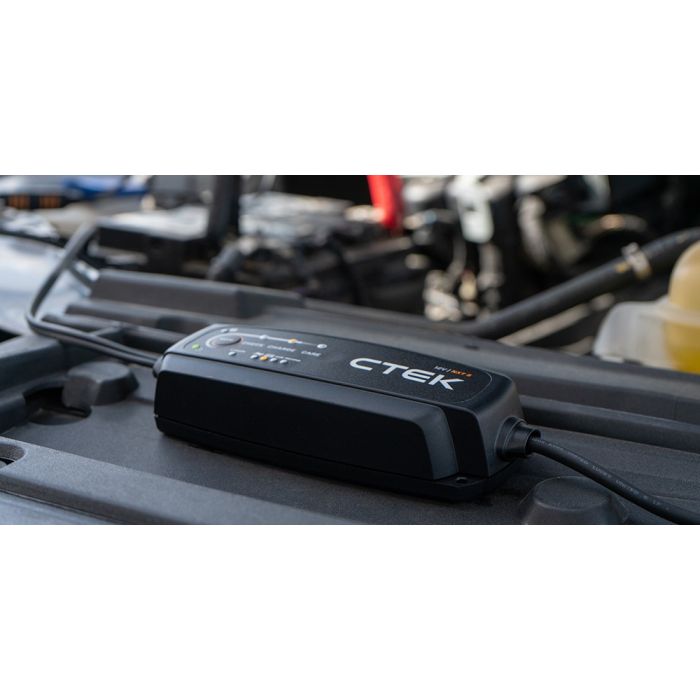 Chargeur de batterie CTEK NXT 5 12 V 