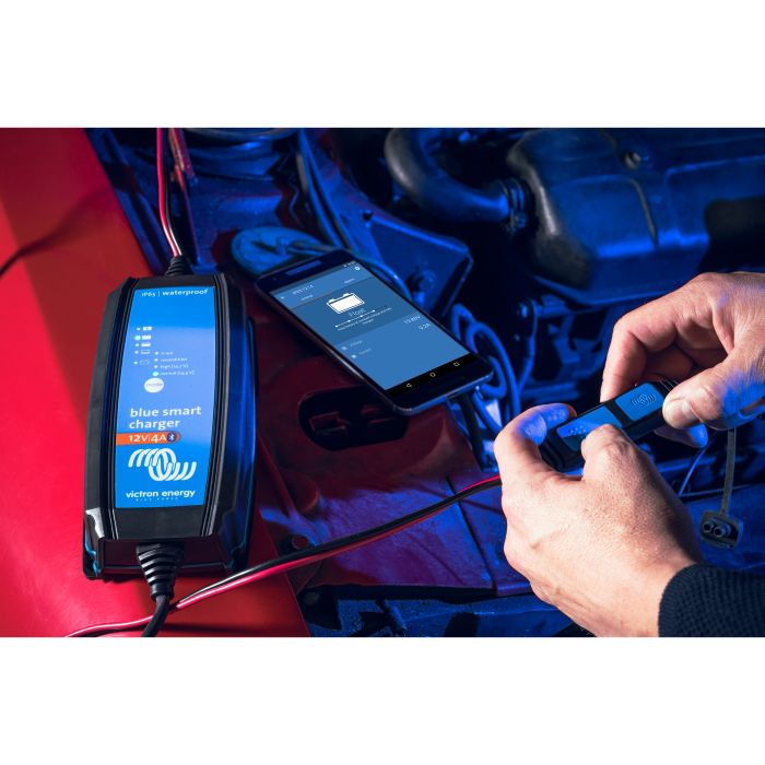 Chargeur de batterie Victron Blue Smart IP65 24 V 13 A 